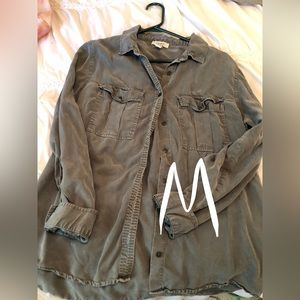 Forever 21 button up blouse!